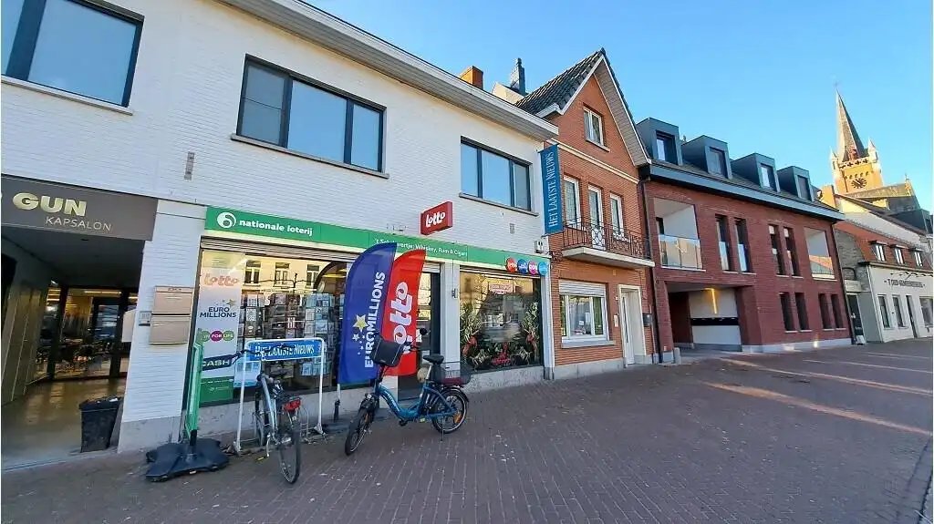 Overname dagbladhandel en drankenspeciaalzaak in Sijsele Damme foto 10