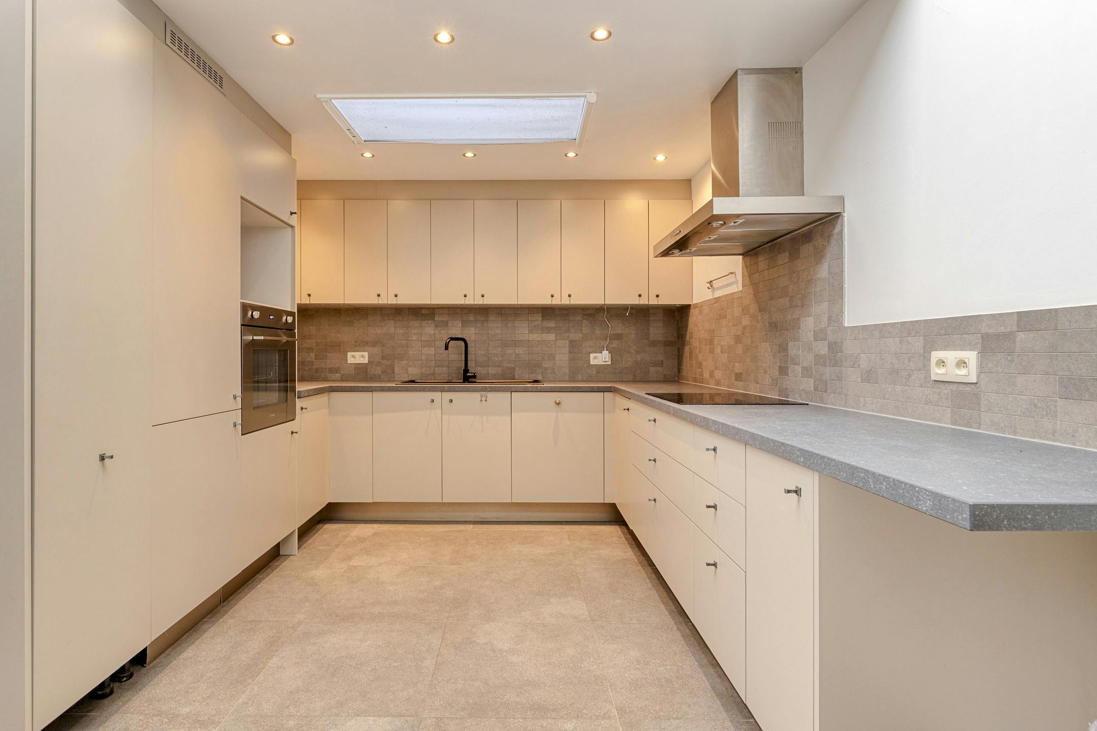 Gelijkvloers appartement te koop in Kapellen! foto 7