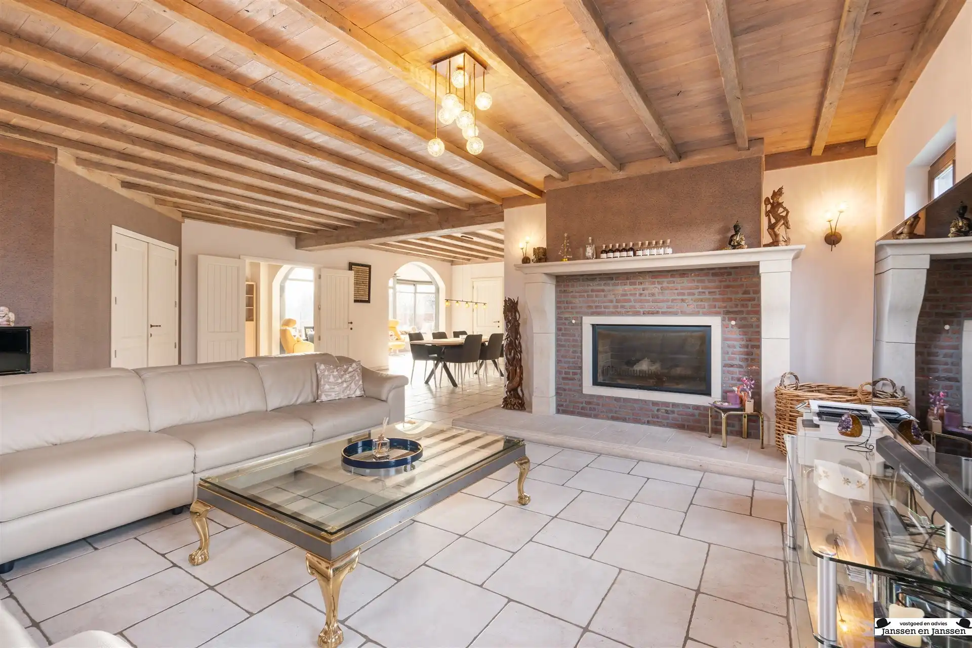 Exclusieve villa op een perceel van ca. 2000 m² in Loenhout foto 6