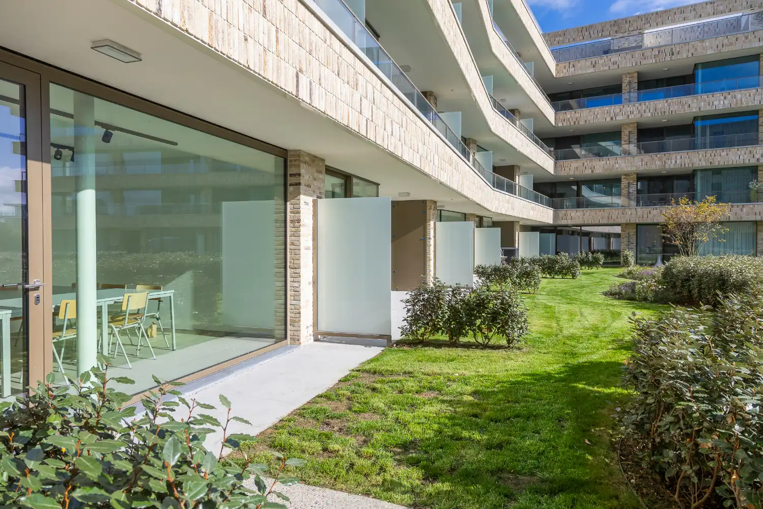 Nieuwbouwproject in rustige groene omgeving, op 6 min. wandelafstand van het strand foto 10