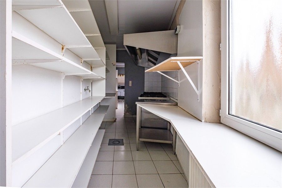 HANDELSHUIS MET VEEL POTENTIEEL IN HET CENTRUM VAN GINGELOM foto 12