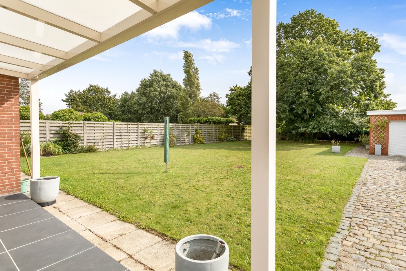 Vrijstaande woning met 3 slpk., tuin en garage foto 20