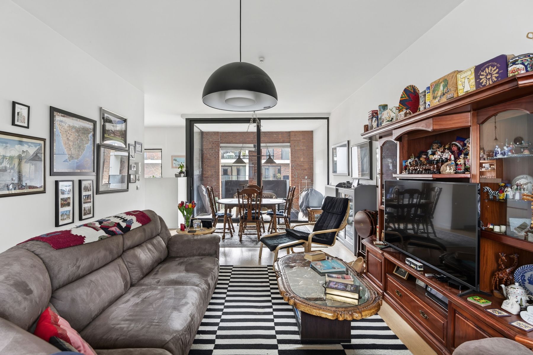 Ruim 3 slpk. appartement nabij centrum Gent foto 2