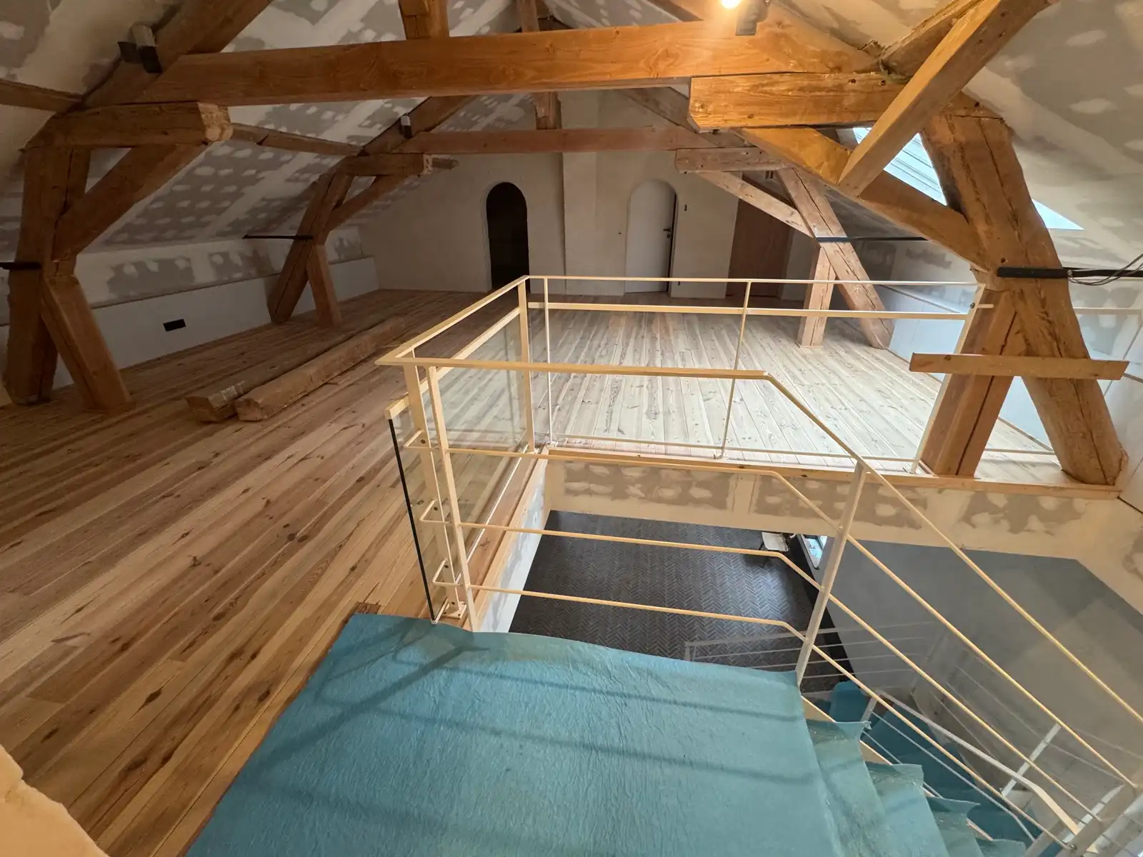 Karaktervol kantoor te huur in hartje Diest foto 6