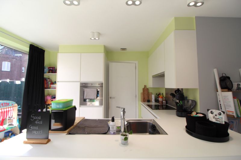 ​​​​​​​Recente halfopen woning in centrum van Heule foto 5