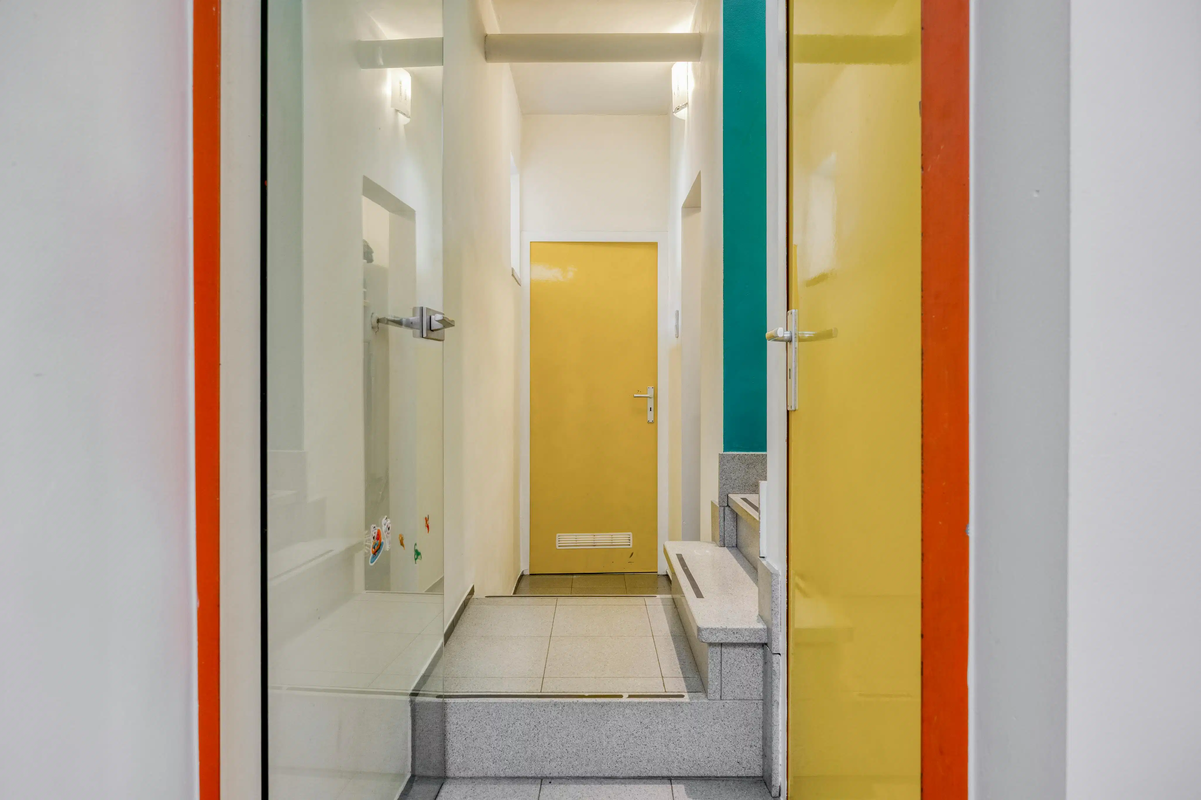 Instapklare gezinswoning met 5 slaapkamers en ruime tuin foto 12