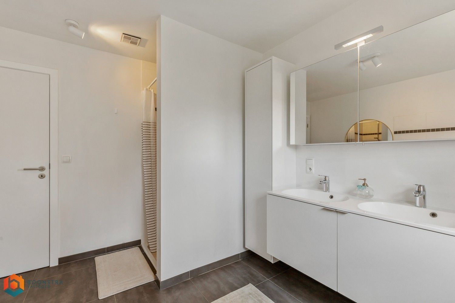 Recente energiezuinige woning met 3 slpkrs foto 16