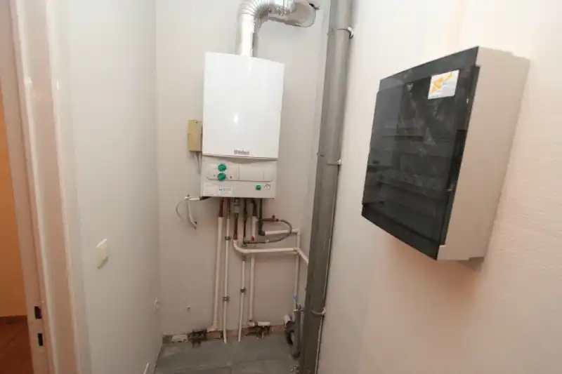 Volledig vernieuwd 2 slpk app.  in kleinschalige residentie foto 9