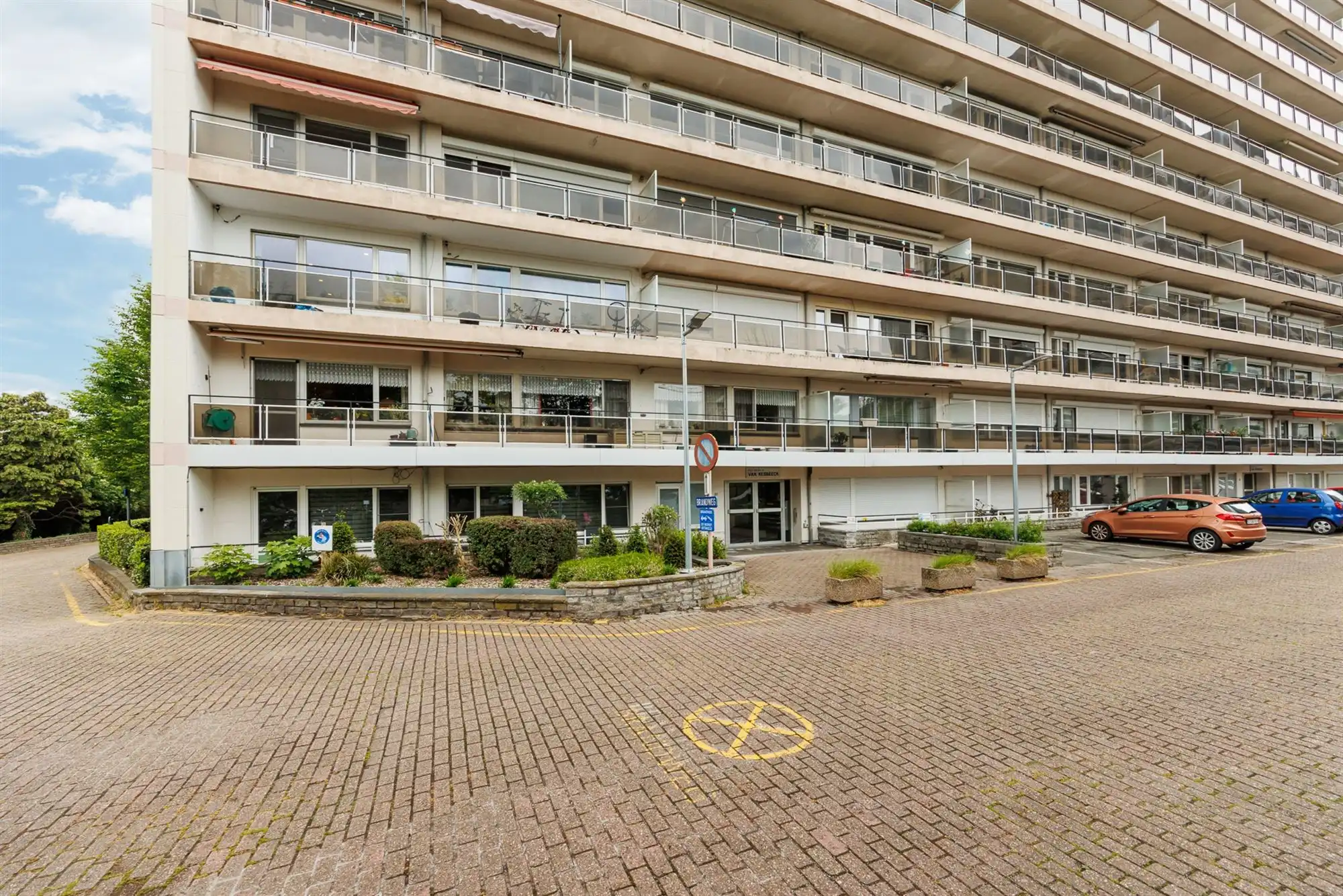 Lichtrijk gelijkvloersappartement met 2 slpk op TOPlocatie foto 21