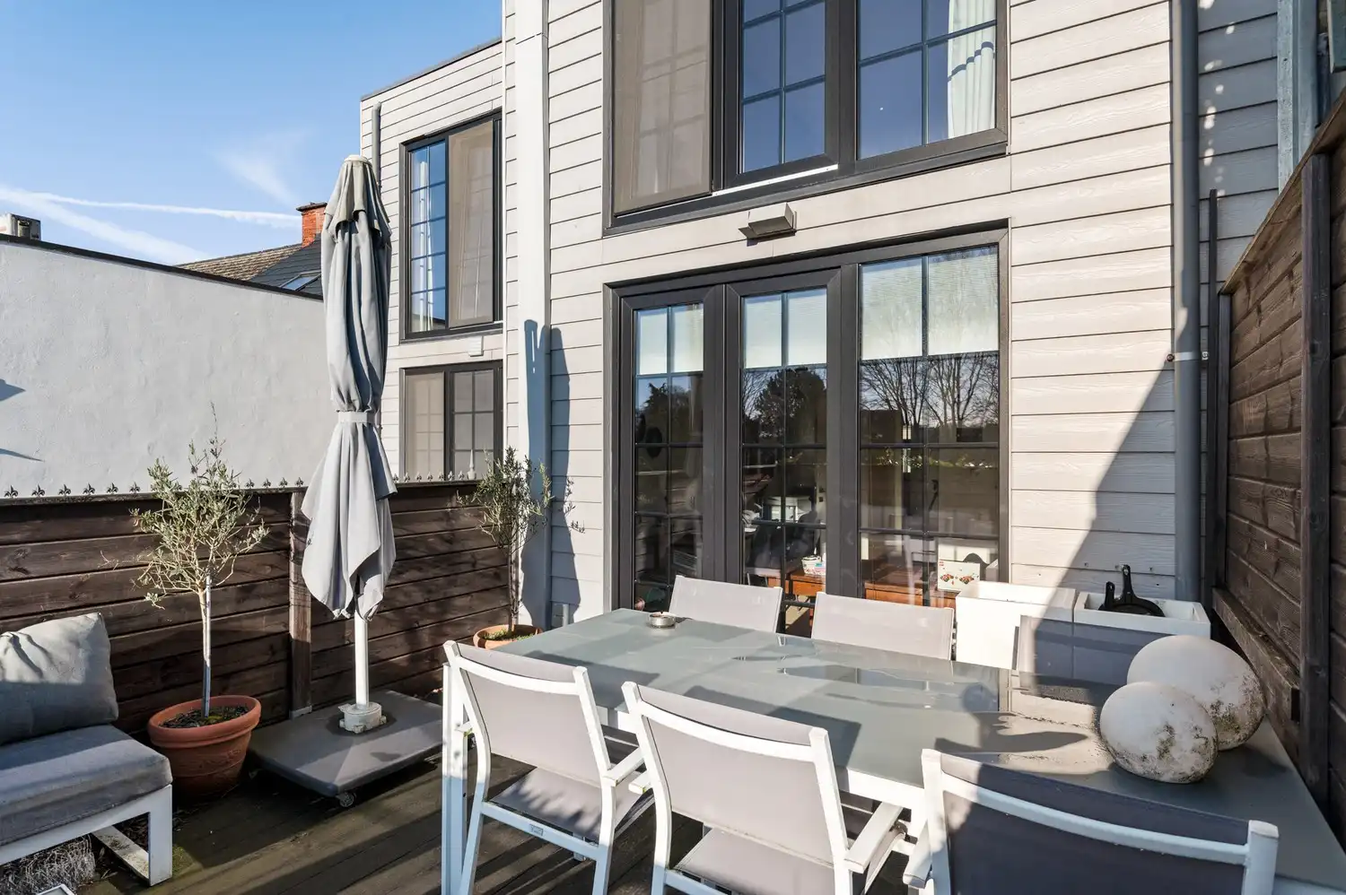 Prachtige duplex (240m²) met eigen inkom, 4 slaapkamers & terras foto 17