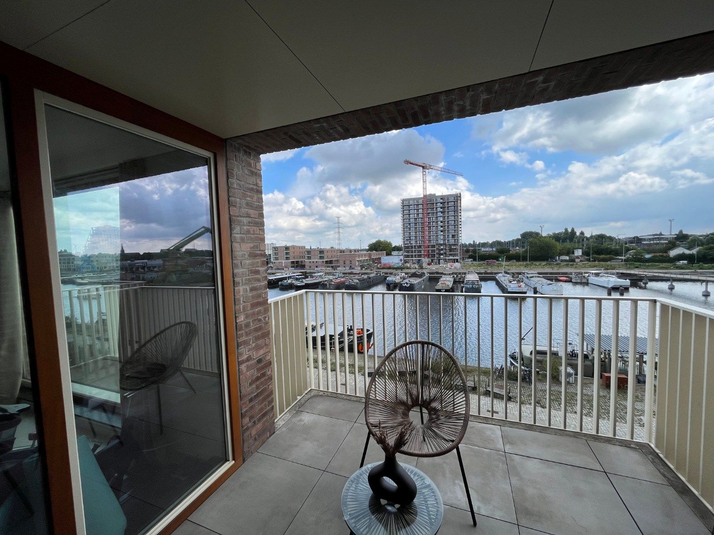 Stijlvol nieuwbouwappartement met uniek zicht – Gentse Dokken foto 6