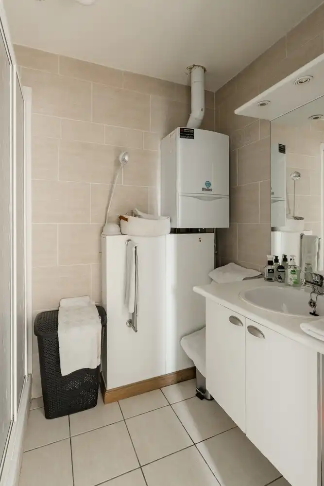 Lichtrijk instapklaar duplexappartement met 2 slaapkamers en ondergrondse parking foto 16