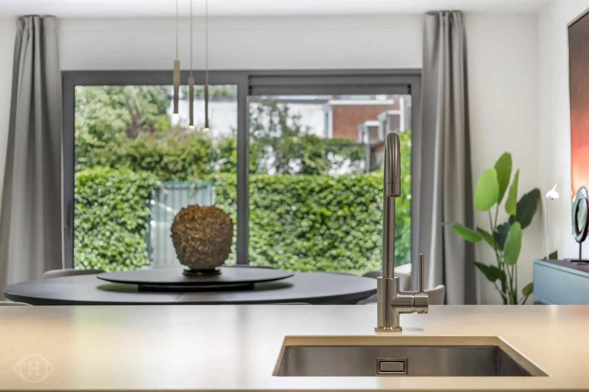 Luxueus gerenoveerd appartement met tuin, in hartje Leuven foto 8
