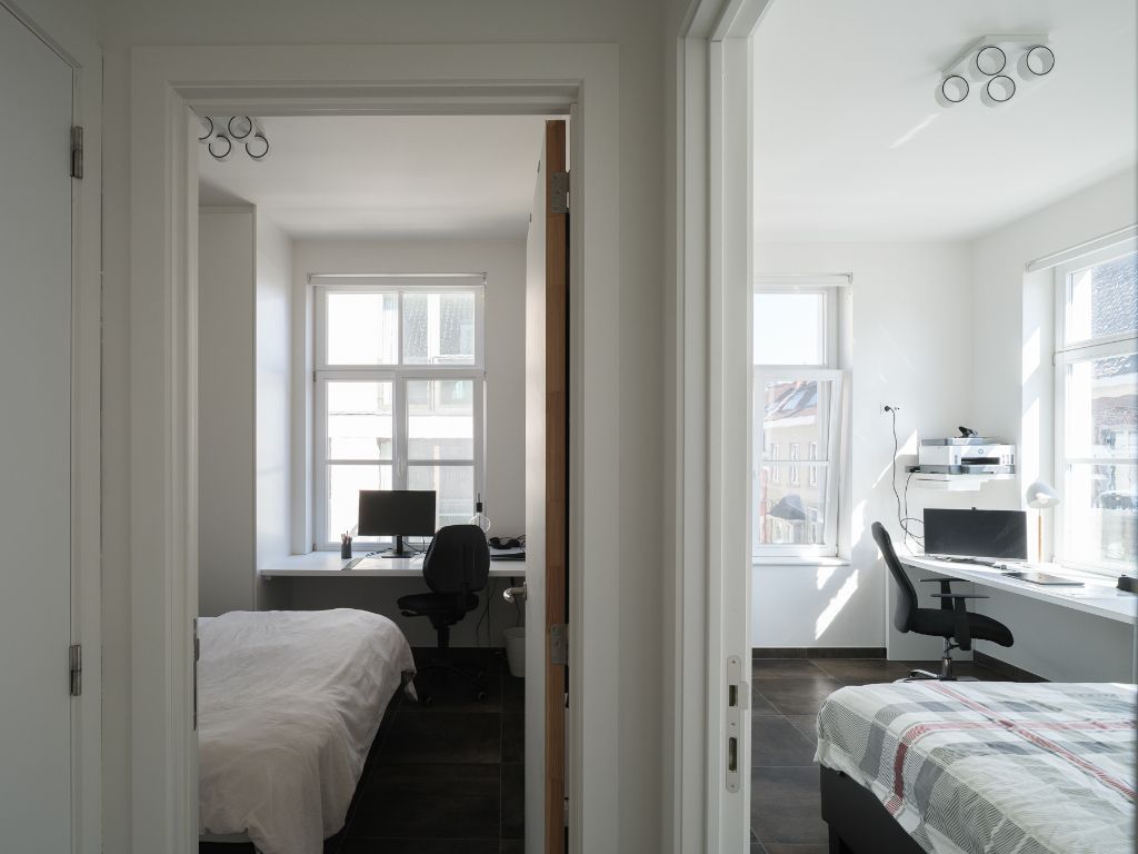 Lichtrijk 2-slaapkamer appartement aan het Sint-Annaplein foto 9