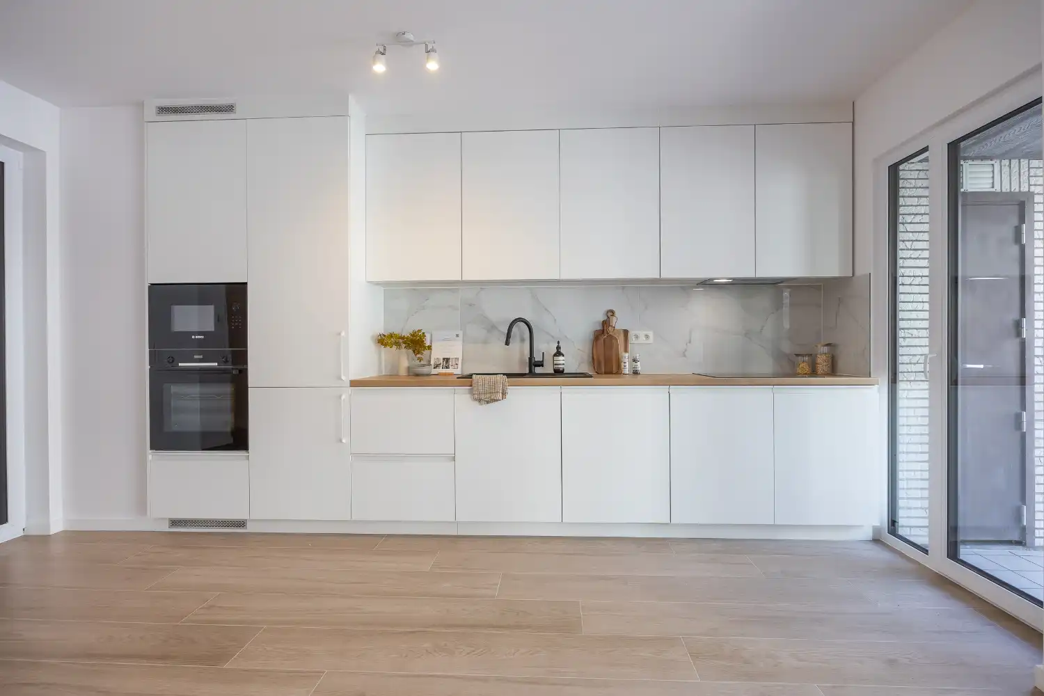 Gerenoveerd drie slaapkamer appartement foto 4