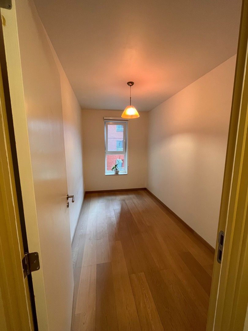 Zeer aangenaam 2-slaapkamerappartement met ruim terras en open zicht te Dok Noord foto 16