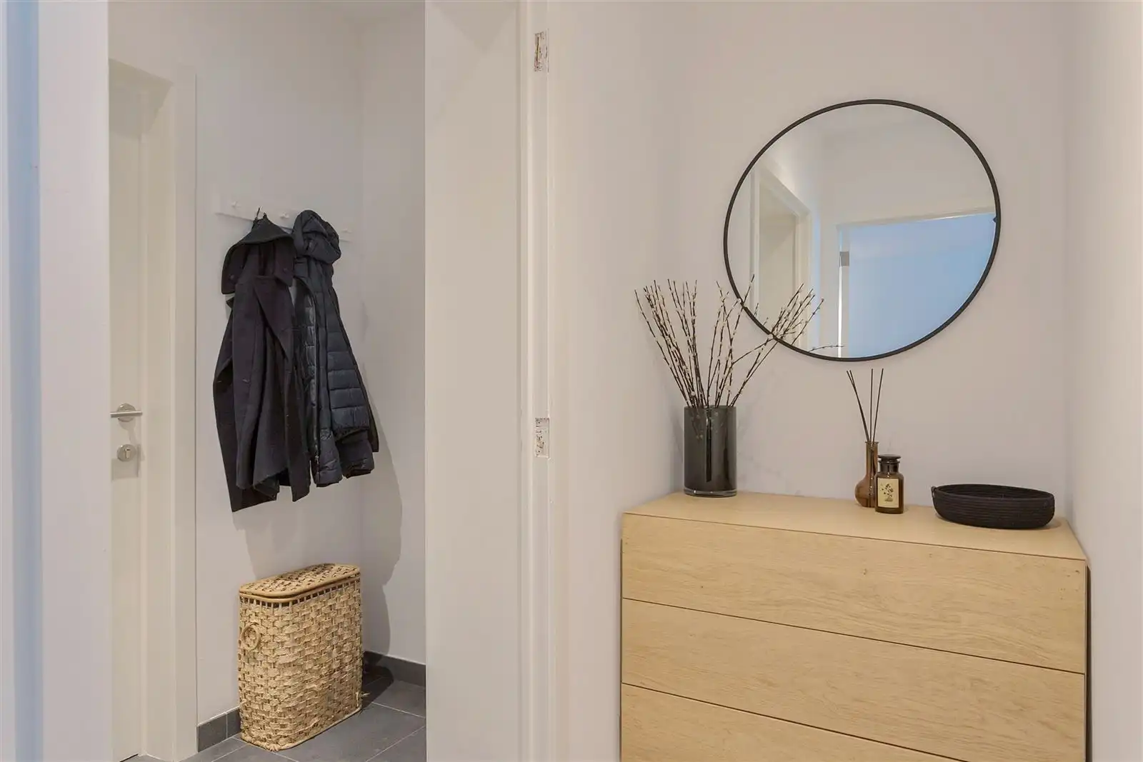FURNISHED 1 BEDROOM CITY APARMTENT! foto 9