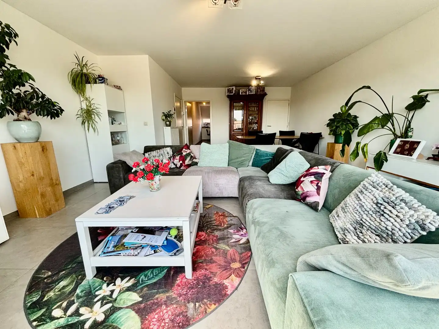 Ruim duplexappartement met dubbele garage te Kachtem. foto 6