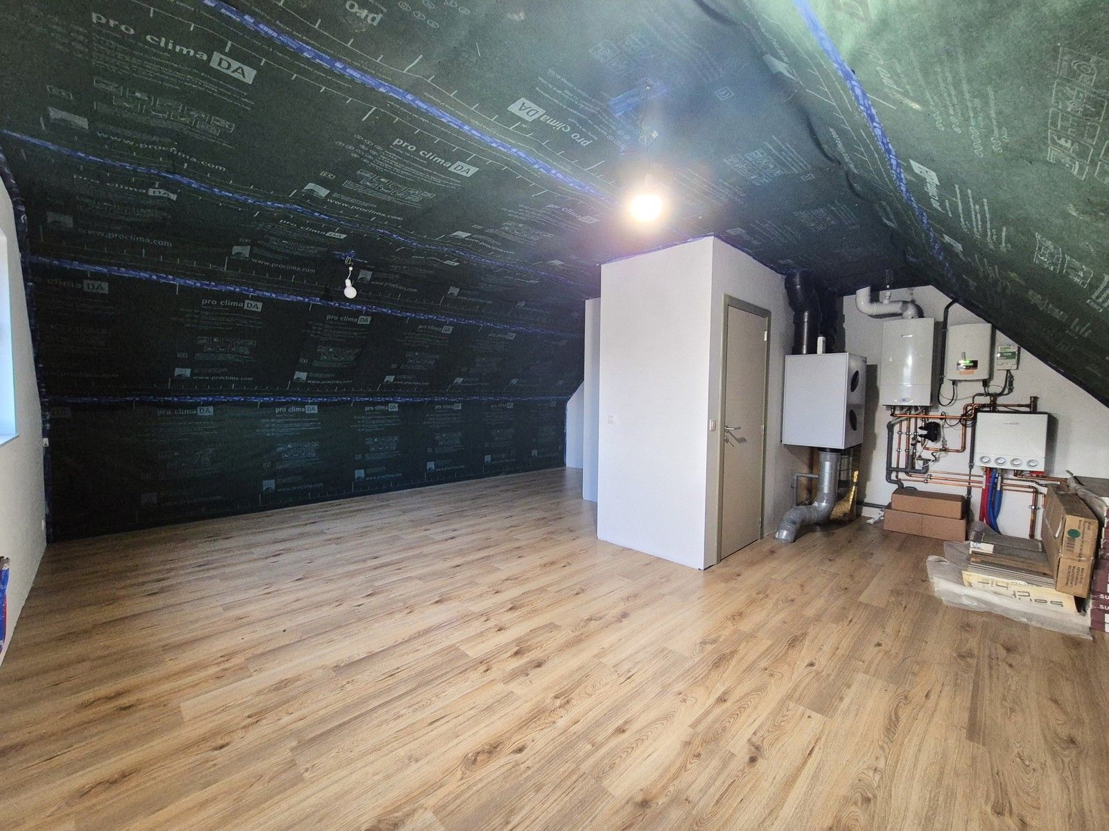 Recente halfopen woning E-peil 15! tot 5 slaapkamers aan 2% foto 24