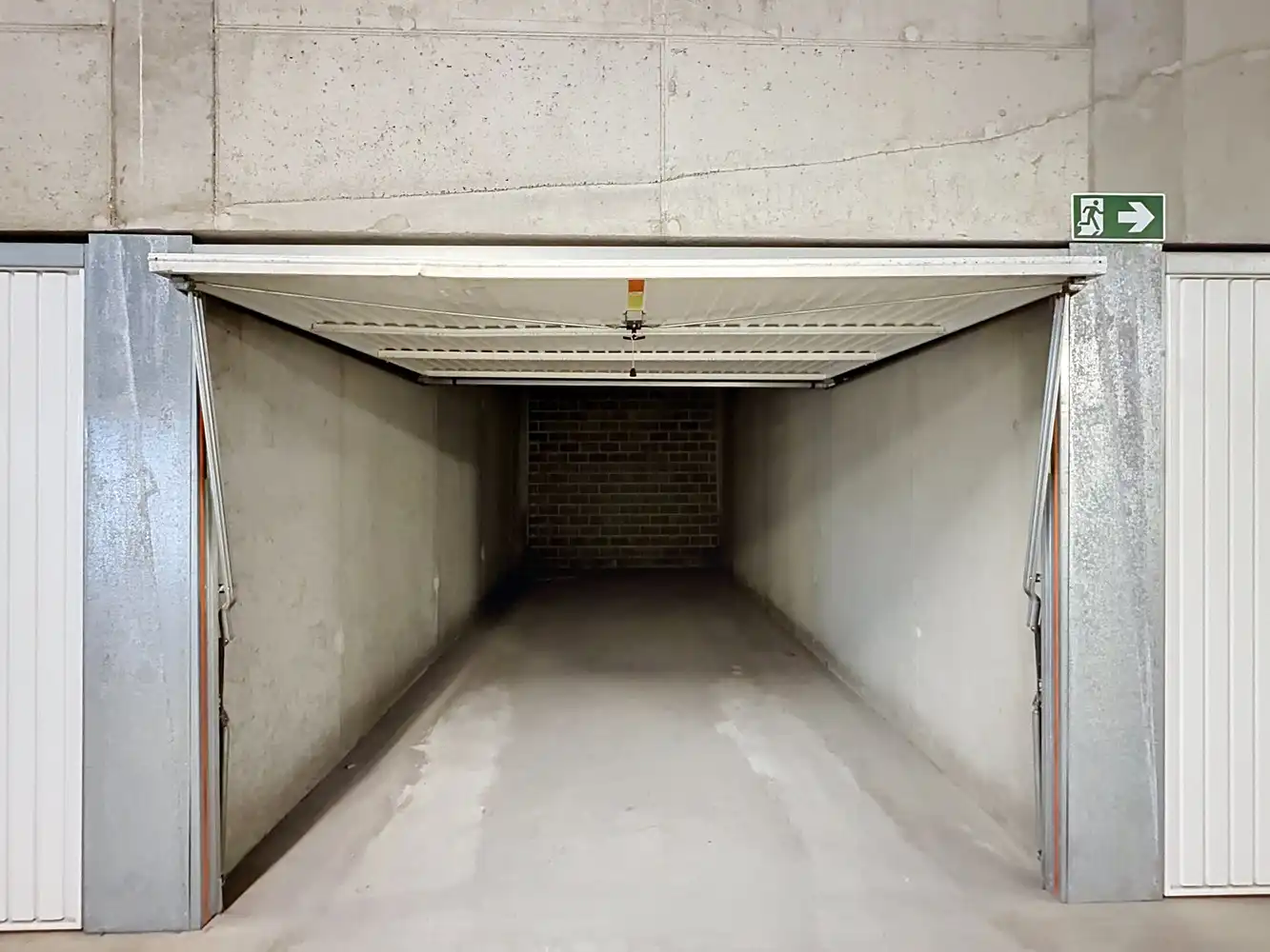 Garage te huur foto 3