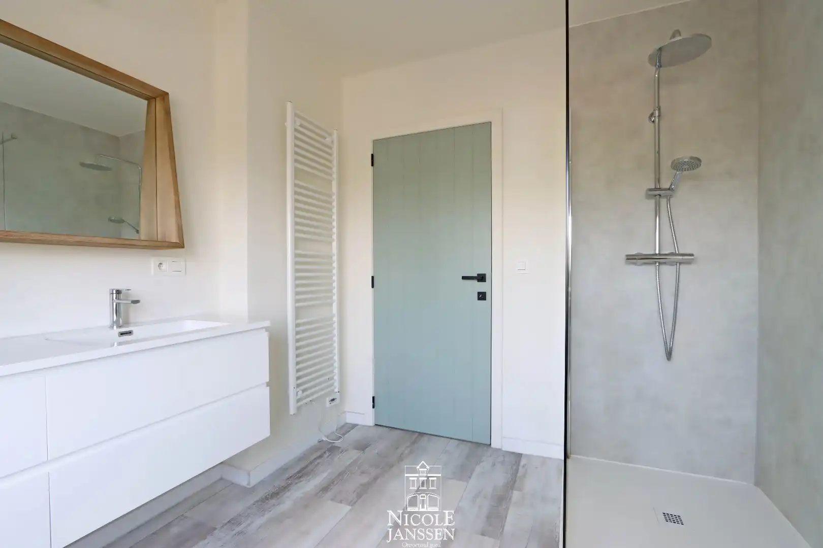 Gerenoveerd halfopen woning met 3 slaapkamers te Aldeneik te koop foto 12