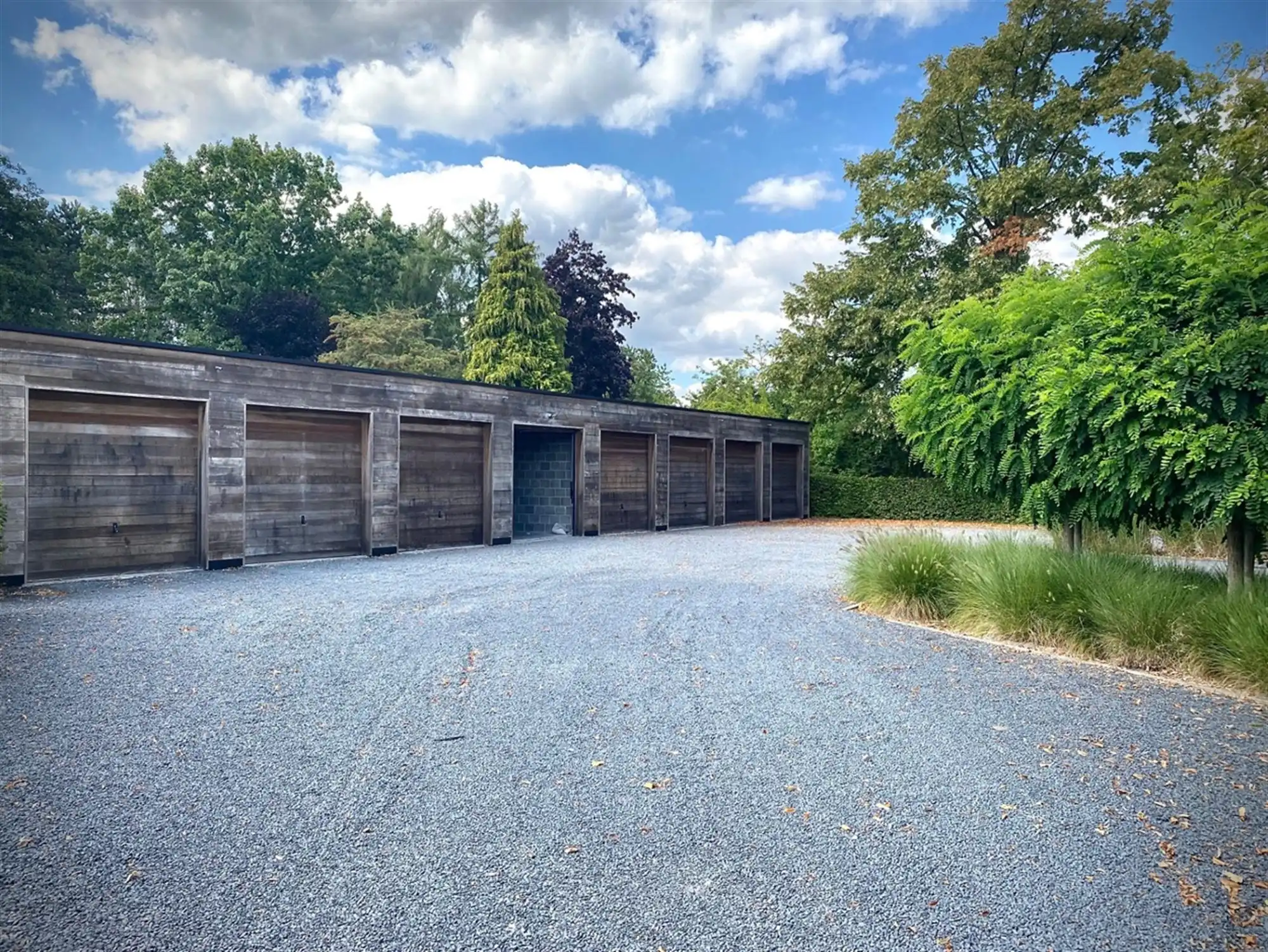 Instapklaar APPARTEMENT (1ste verdieping) met 2 slaapkamers, ruime terrassen (2), garage  & autostaanplaats  foto 21