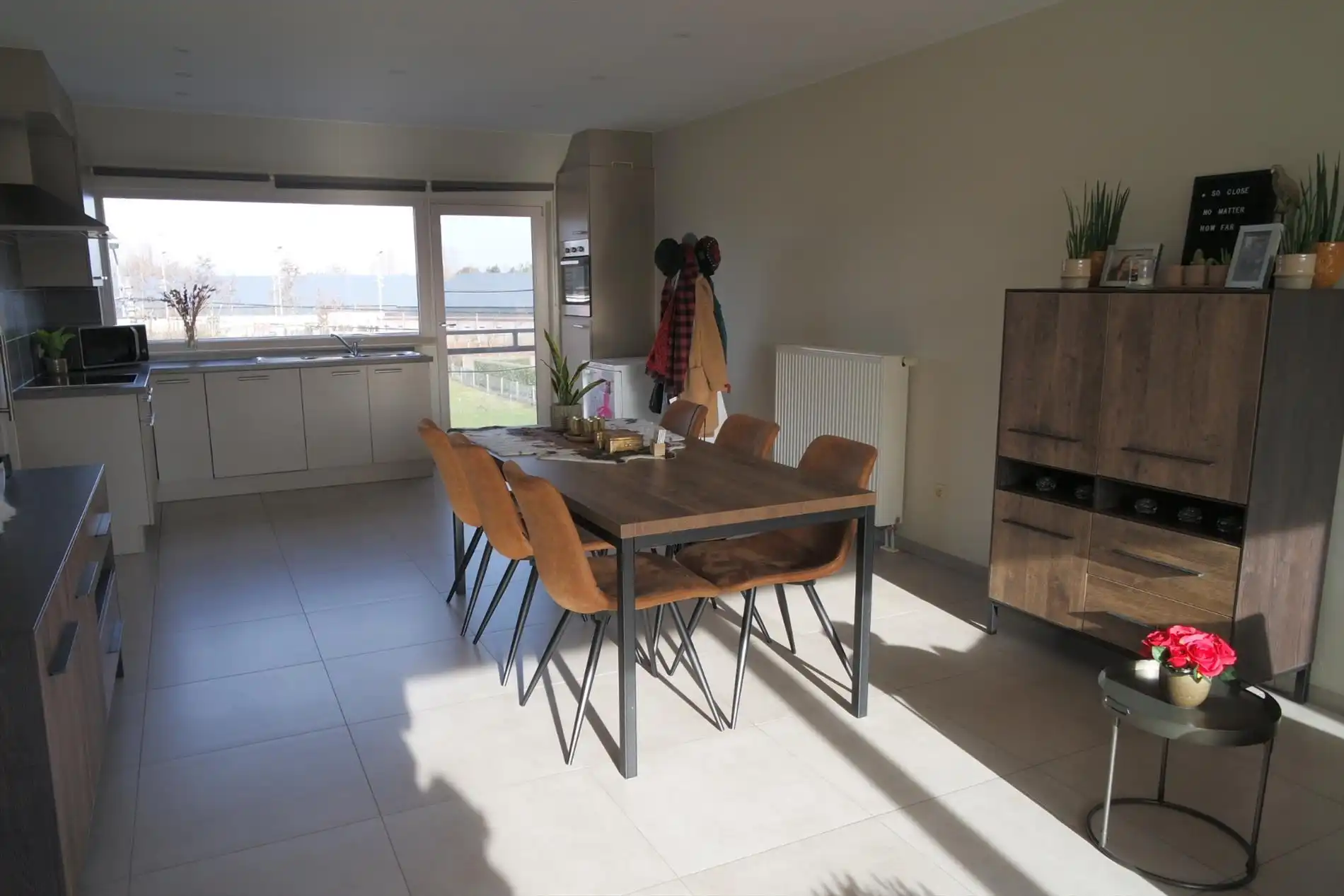 Centraal gelegen 2-slaapkamer appartement te Kortemark  foto 4