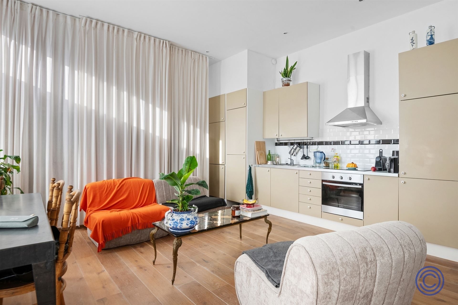 Energiezuinig en gezellig appartement met terras! foto {{pictureIndex}}