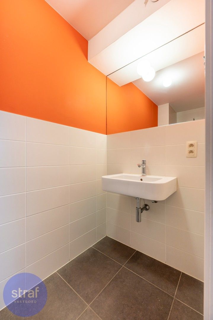 Gezellige gelijkvloerse studio met zonnige tuin foto 8