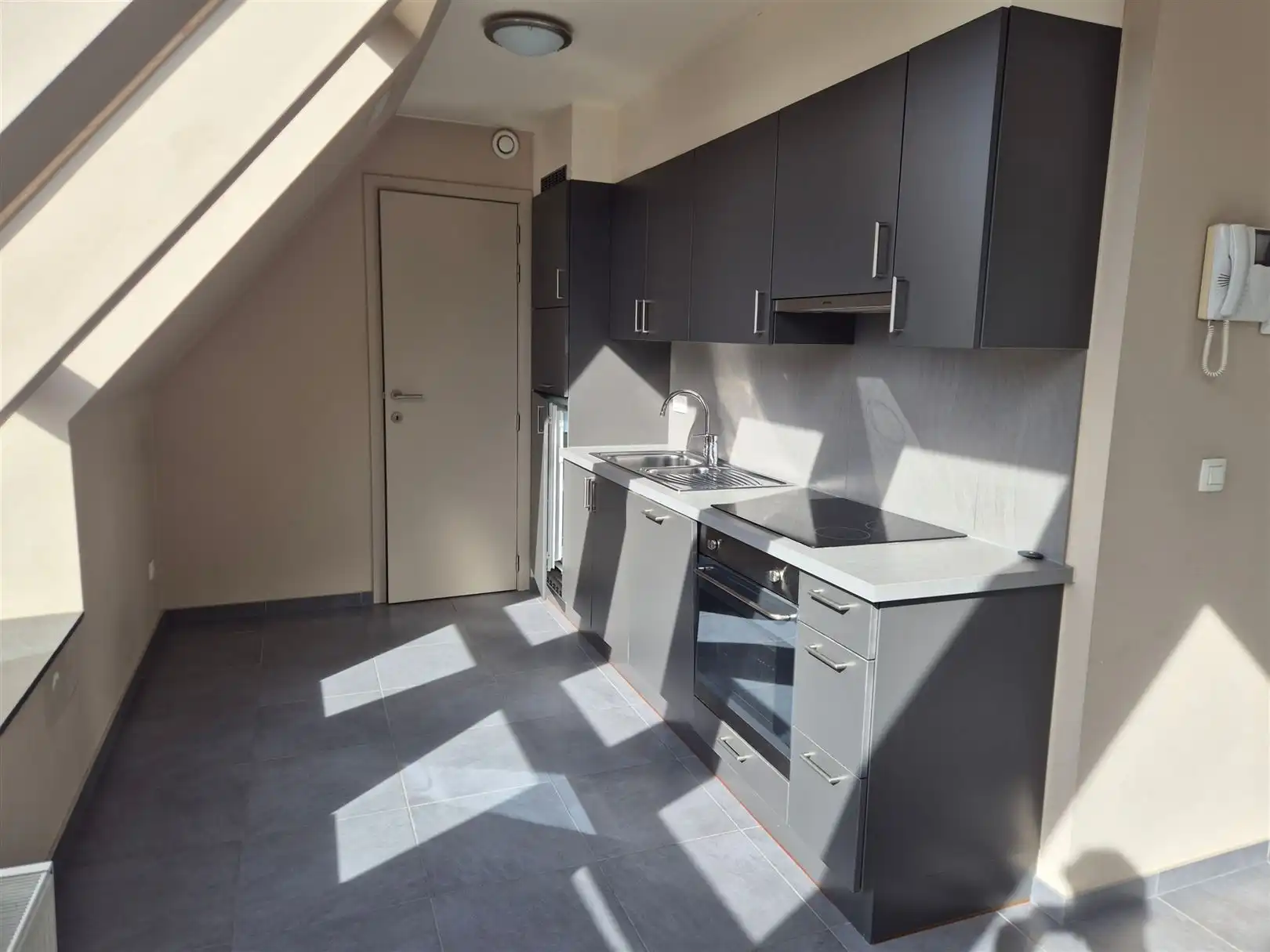 Instapklaar duplex appartement aan het park van Oostakkerdorp. foto 7