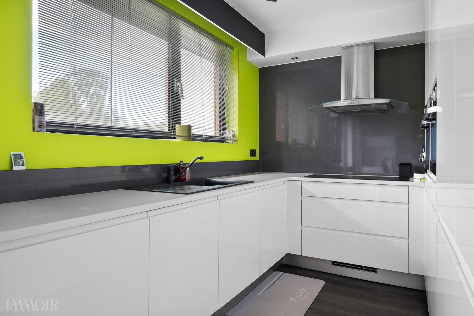 Instapklare bel-etage in centrum Brasschaat. foto 9