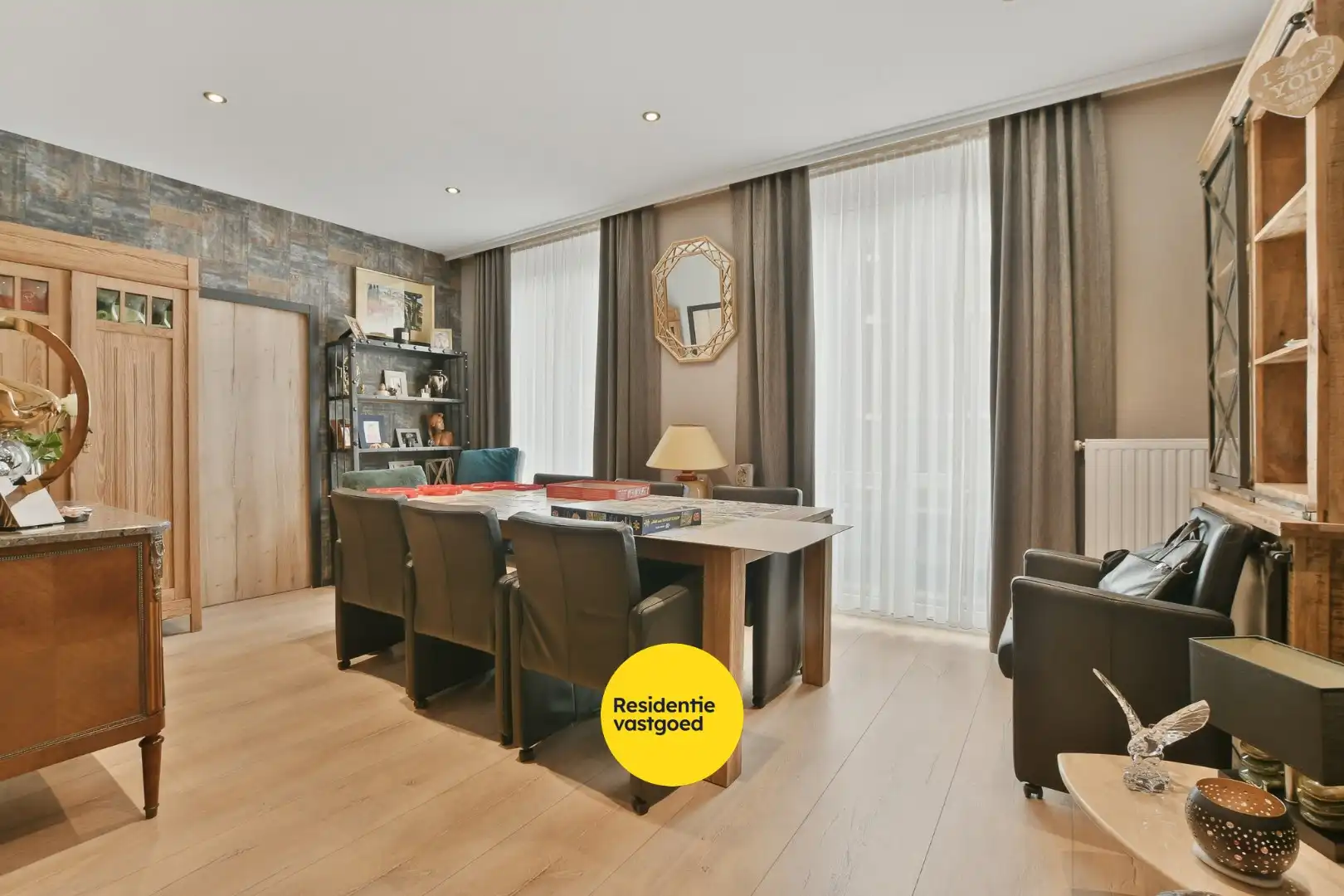 Karaktervol opbrengsteigendom met 4 appartementen nabij Grote Markt en strand in Blankenberge foto 3