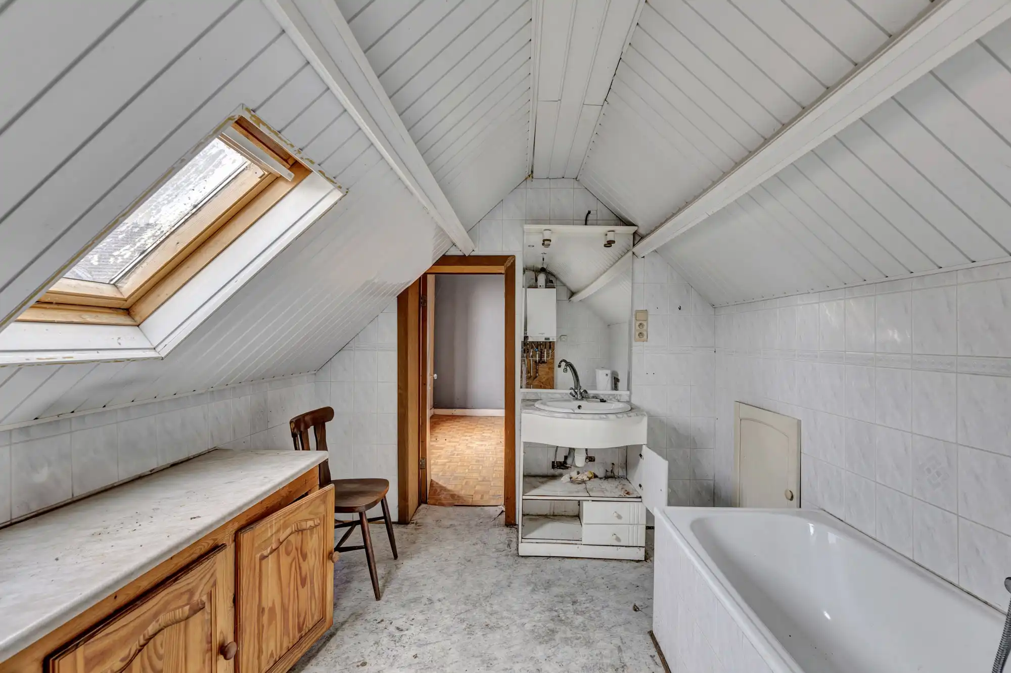 Te renoveren café/woning nabij station Denderleeuw foto 22