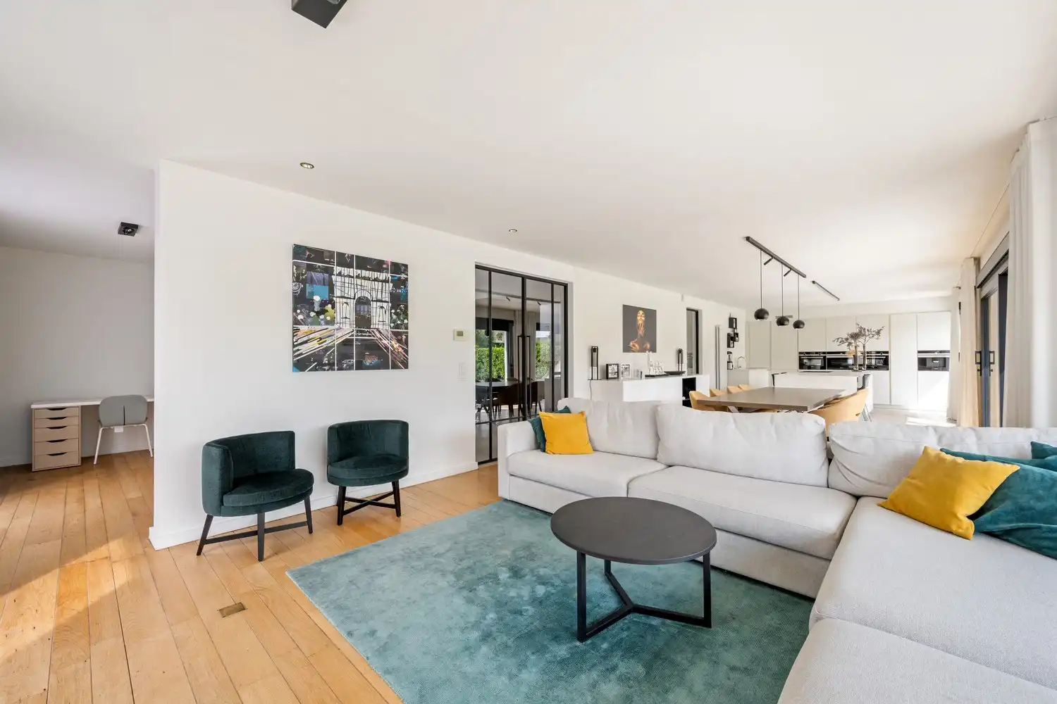 Mooie villa met 4 slaapkamers op 1.335 m² foto 6