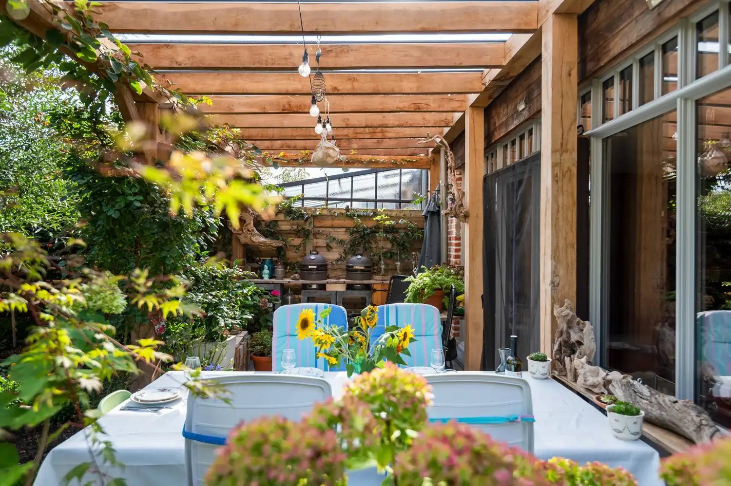 Instapklare, energiezuinige woning met 3 slaapkamers & tuin te Lier! foto 12