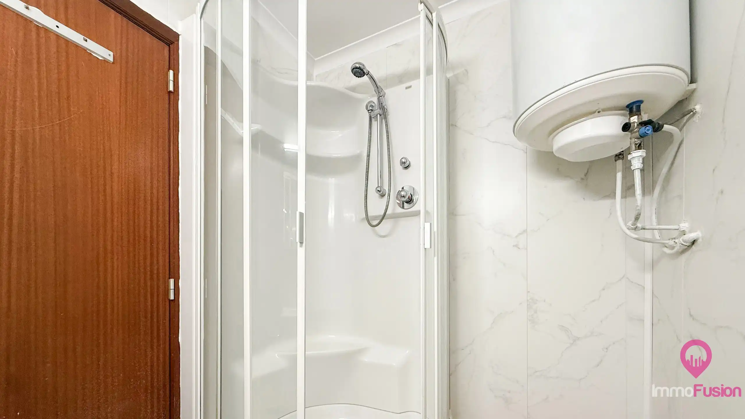 Ideaal gelegen 2-slaapkamerappartement met uitstekende bereikbaarheid! foto 18