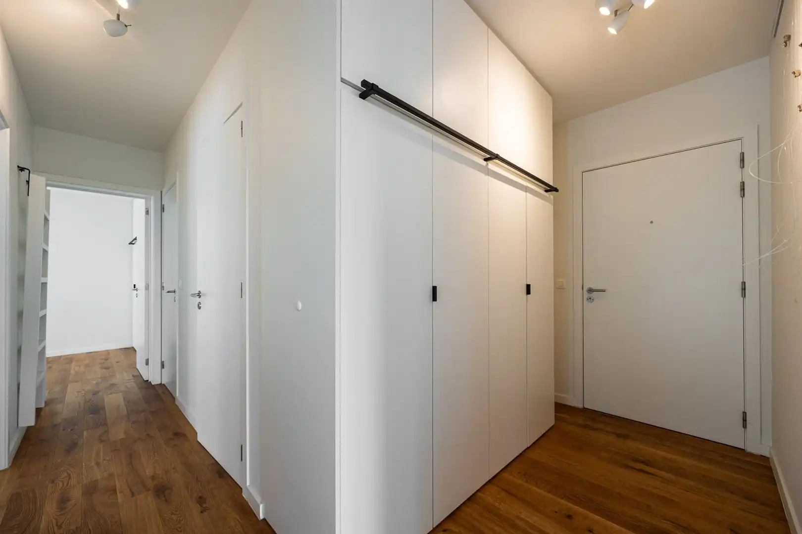 Cadixapp met groot terras foto 11