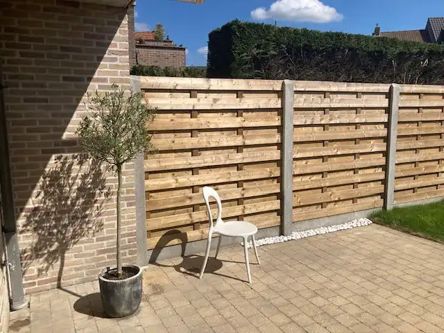 Instapklare bel-etage met 3 slaapkamers en zonnige tuin in hartje Eeklo foto 27