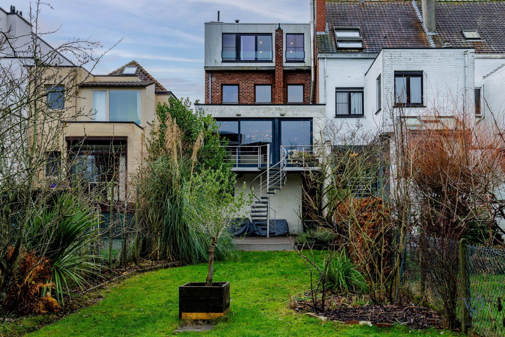 Tijdloos wonen in Gent met royale tuin foto 2