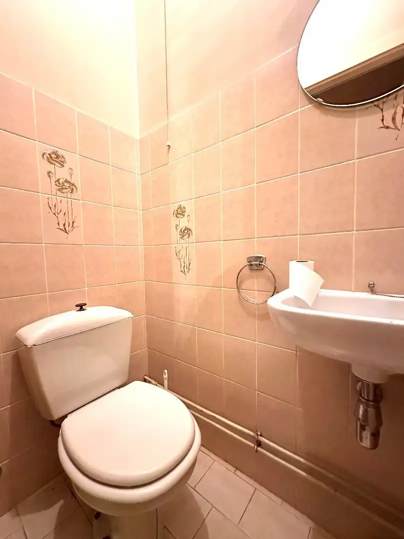 Ruim appartement met 2 slaapkamers en 2 terrassen in het centrum van Tongeren. foto 14