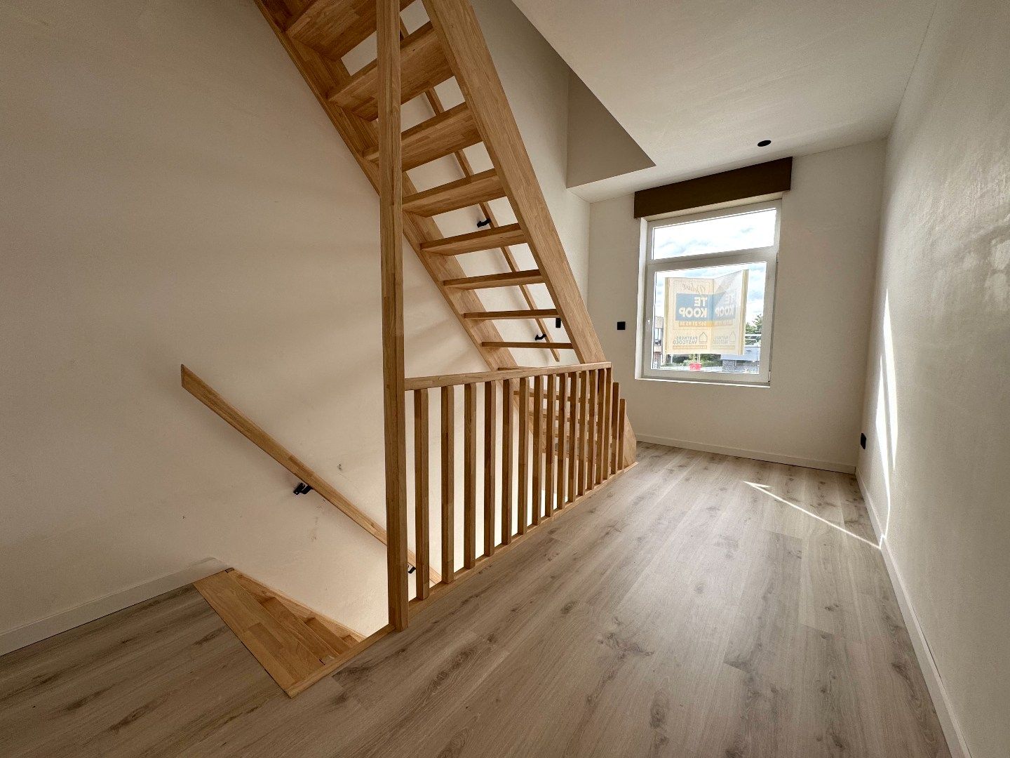 GERENOVEERDE WONING MET 3 SLPKS, TUIN EN GARAGE foto 13