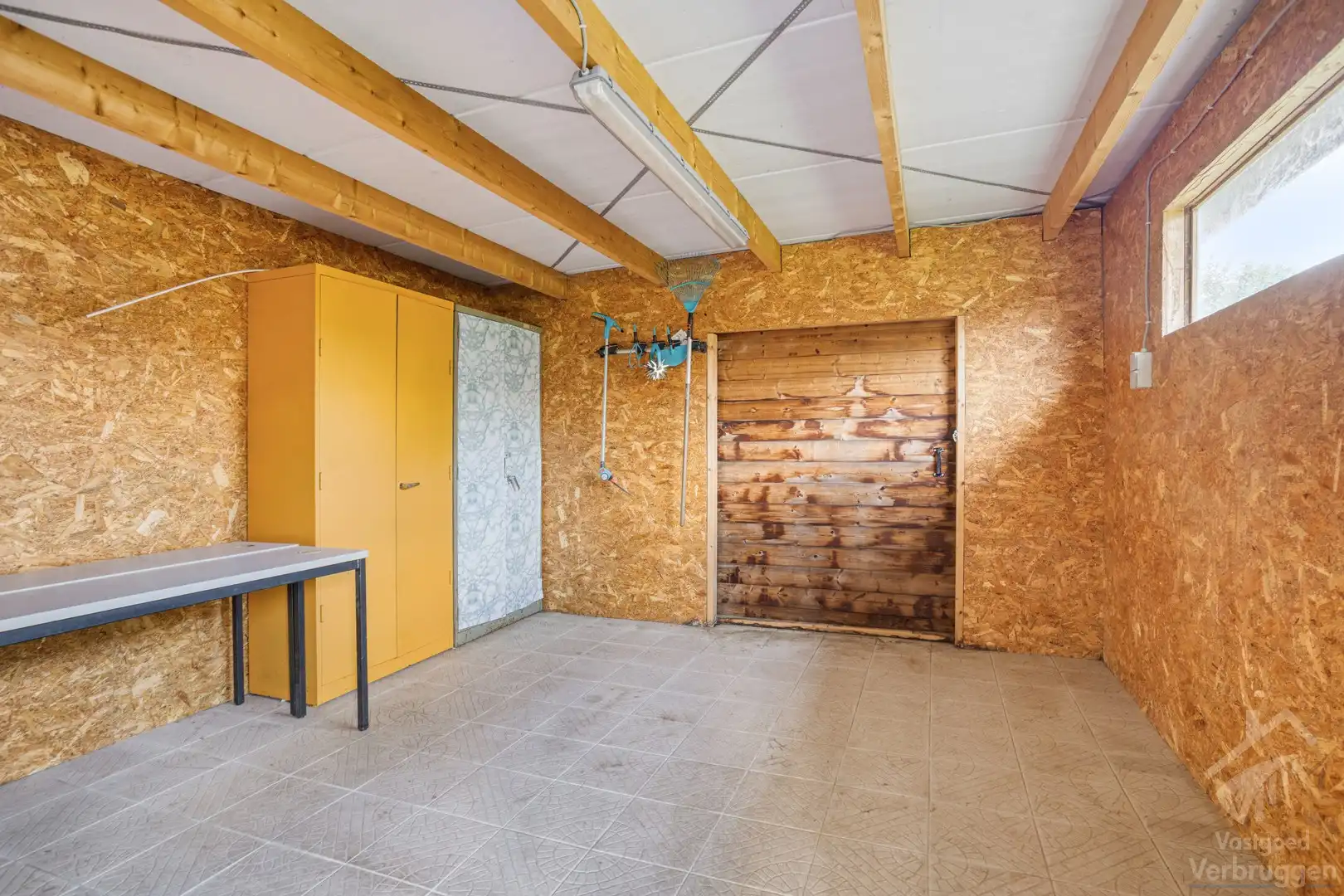 Volledig onderkelderde bungalow te koop op groot perceel foto 21