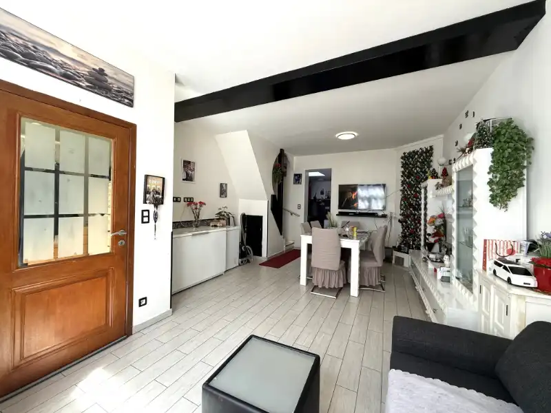 Instapklare woning met 3 slaapkamers foto 2