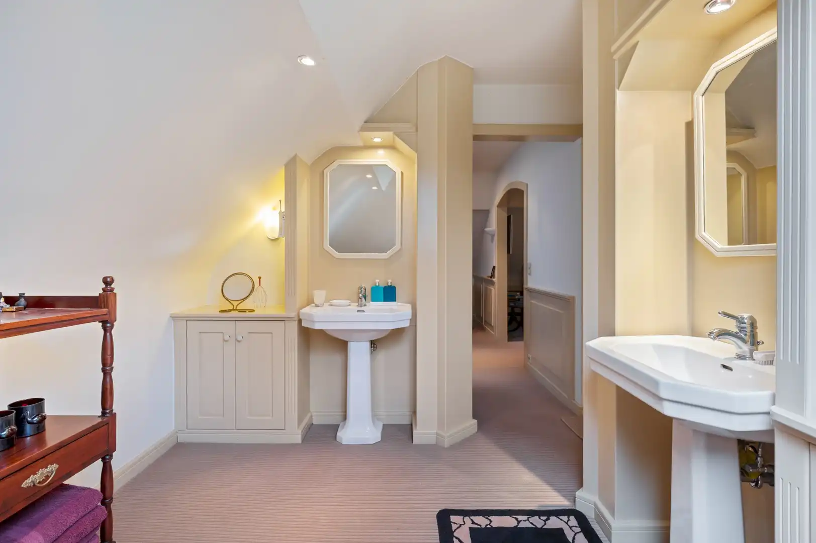 Stijlvolle villa in gegeerde doodlopende straat foto 18