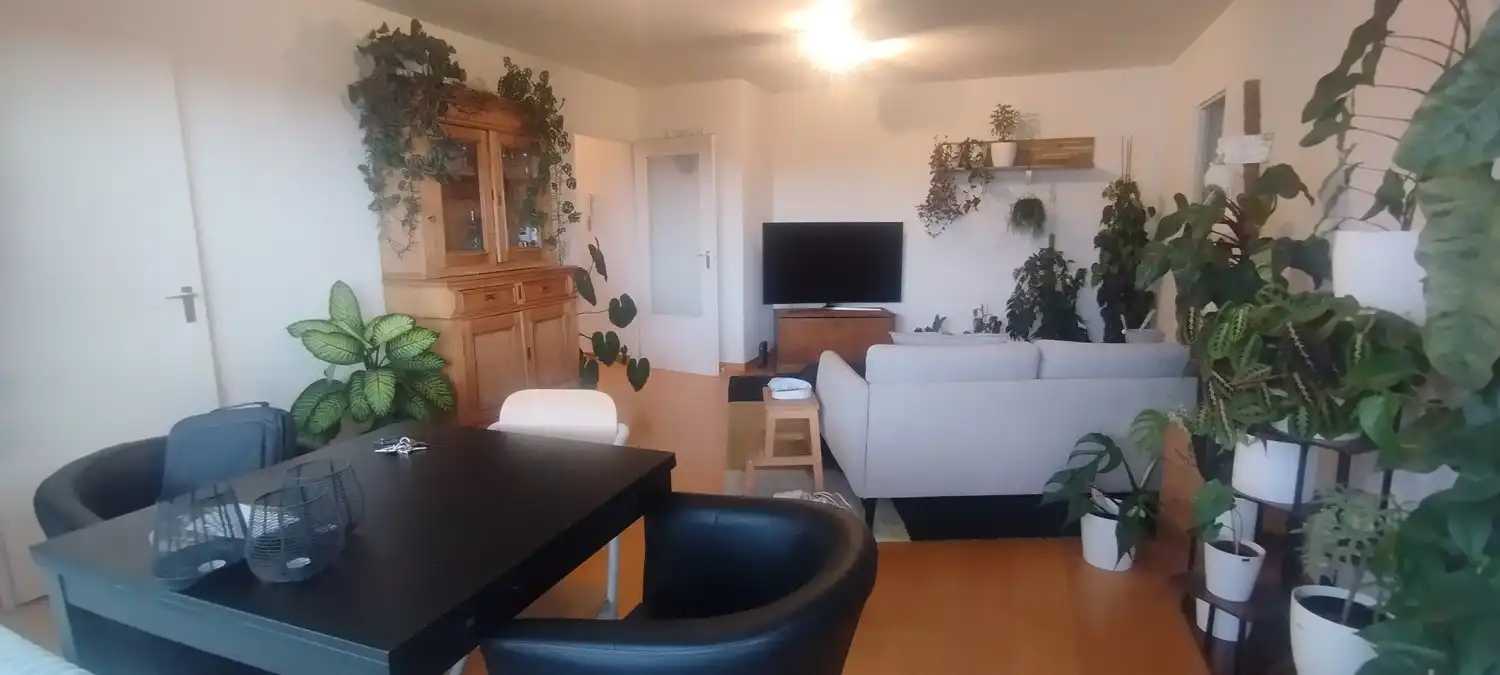 Deels gemeubeld appartement met garagebox en kelder foto 7