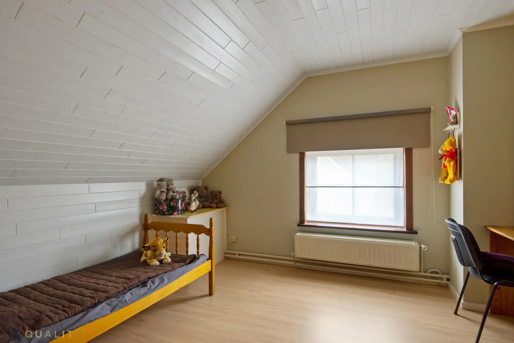 Deze instapklare ééngezinswoning met 3 slpk., ruime koer (146 m²), garage (26 m²) en diverse bergruimtes op een terrein van 301 m² foto 18