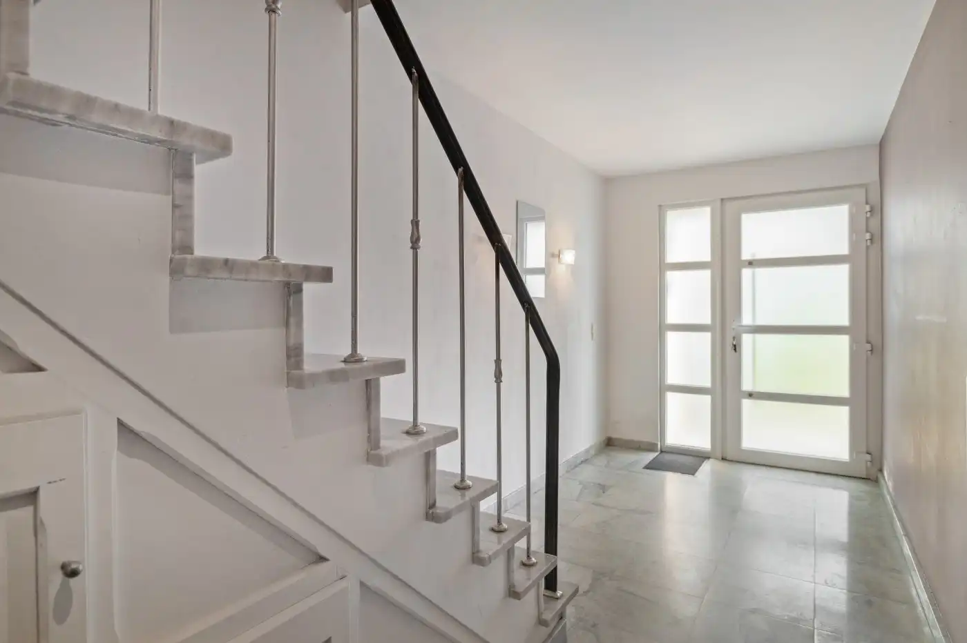 Ruime, instapklare bel-etagewoning met 3 slpk., inpandige garage en tuin foto 17