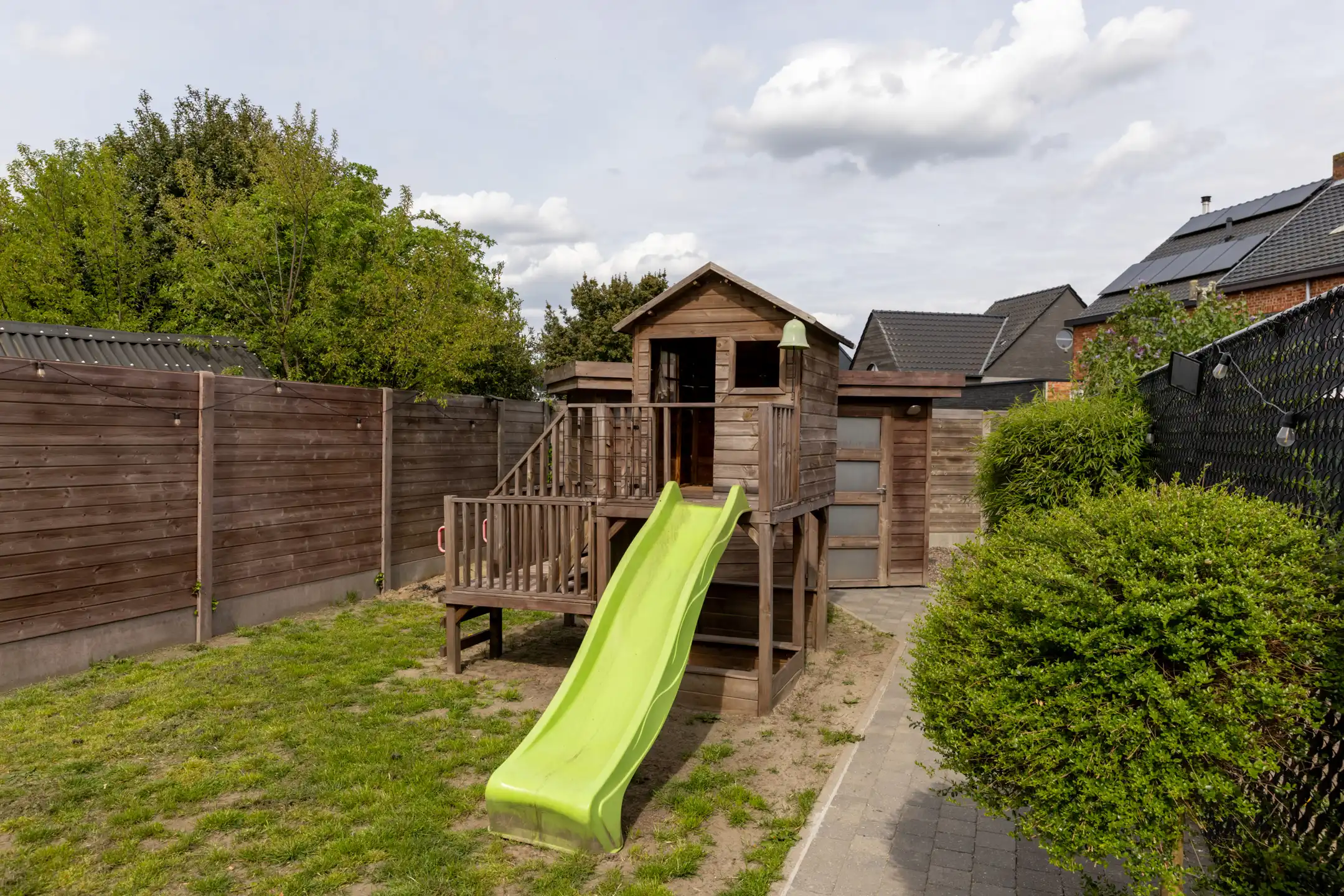 Ruime instapklare woning met 5 slaapkamers foto 21