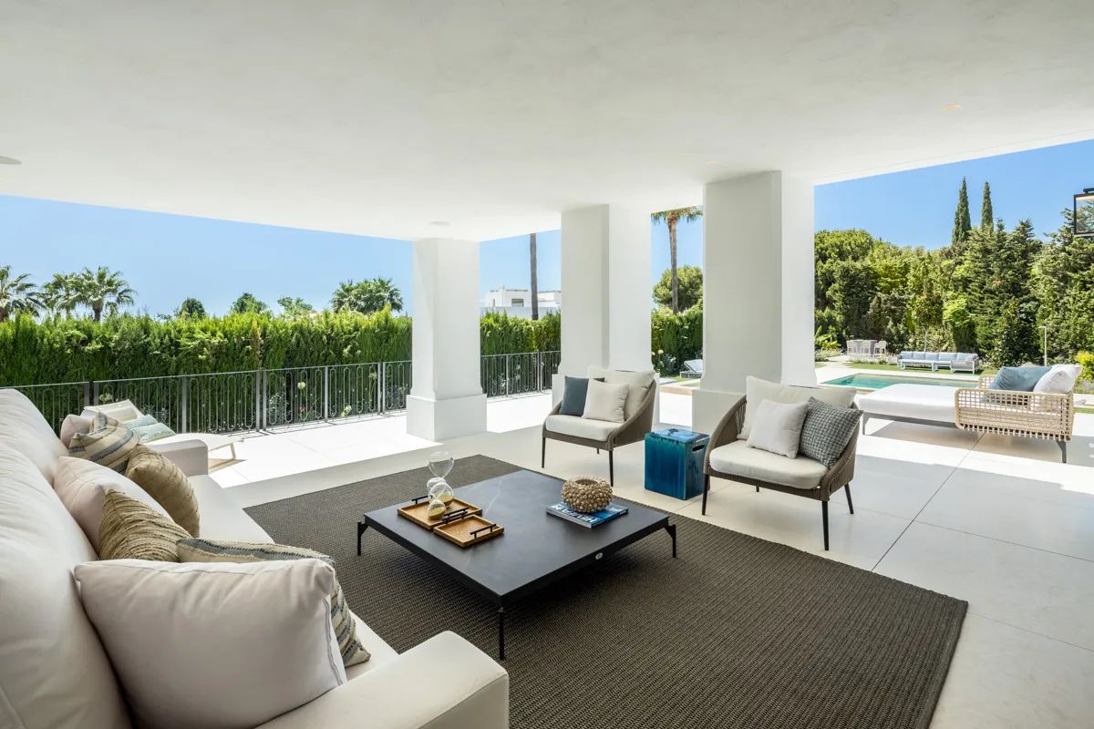 Exclusieve villa in Sierra Blanca met ruime tuin en zwembad – luxe levensstijl op zijn best foto 6
