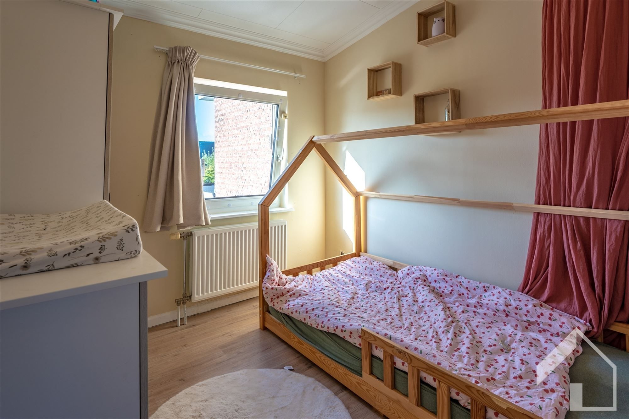 Instapklare gezinswoning met 3 à 4 slaapkamers en een ruime tuin  foto 10